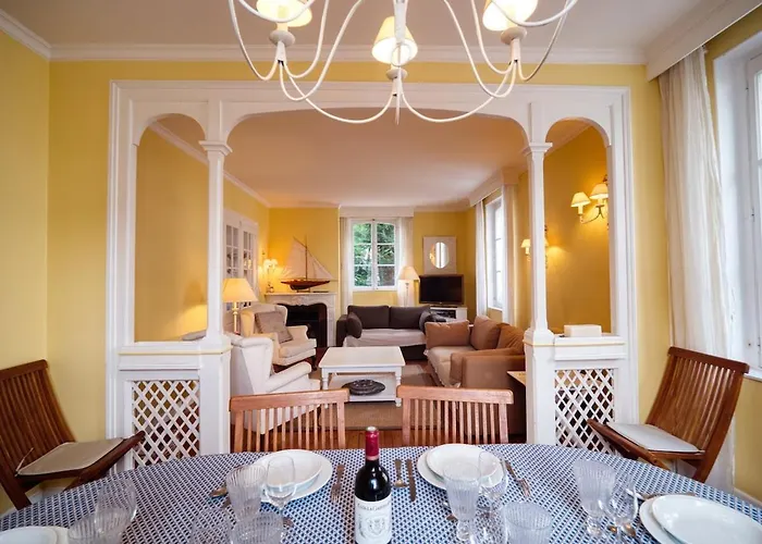 La Frendah - Maison Familiale A - 12 Personnes - A 50 M - Jardin Cabourg