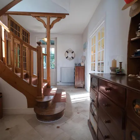 La Frendah - Maison Familiale A - 14 Personnes - A 50 M - Jardin * Cabourg