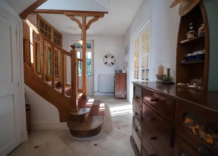 La Frendah - Maison Familiale A - 12 Personnes - A 50 M - Jardin * Cabourg